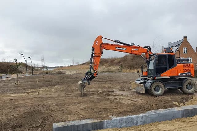 Mobiele graafmachine Doosan DX170W-5